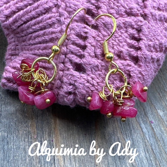 Red ruby confetti dangle gold chandelier earrings/multicolored - Picture 1 of 1